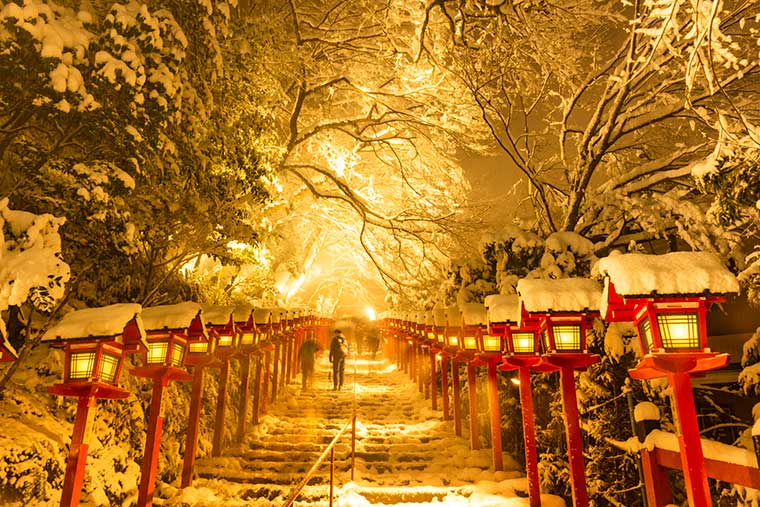 貴船神社の積雪日限定ライトアップ
