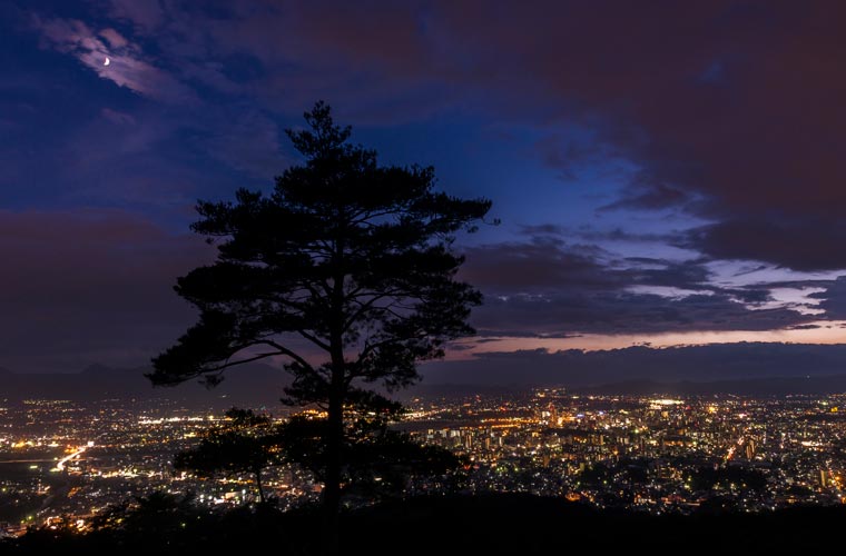 岩山公園の夜景