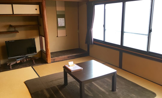 京都西陣　全室個室のほっこり宿「京町家ゲストハウス和音」