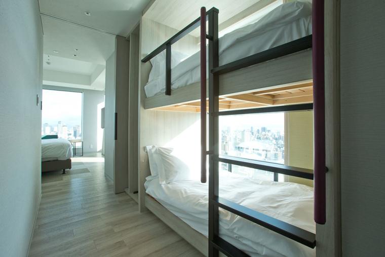 「センタラグランドホテル大阪」2段ベッド付き客室