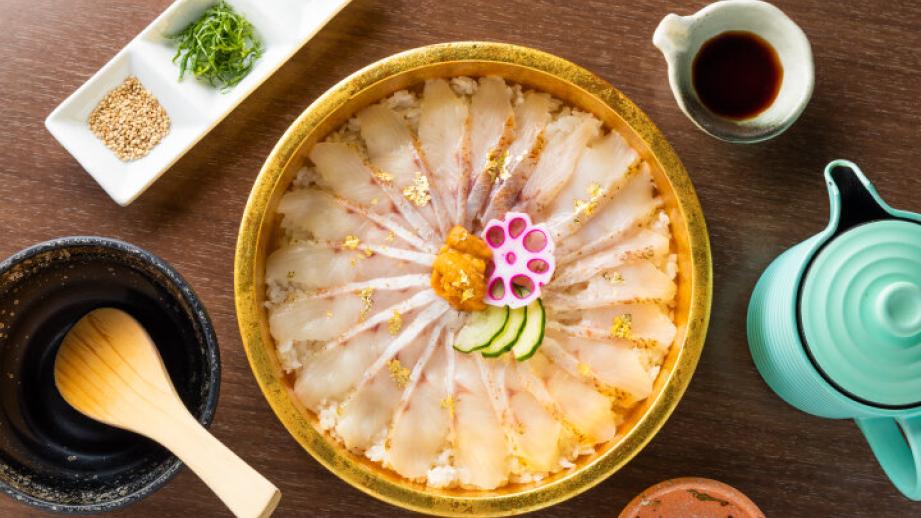 金沢の海の幸を丼ぶりで味わう♪ 活気ある近江町市場の食処「鮮彩えにし」
