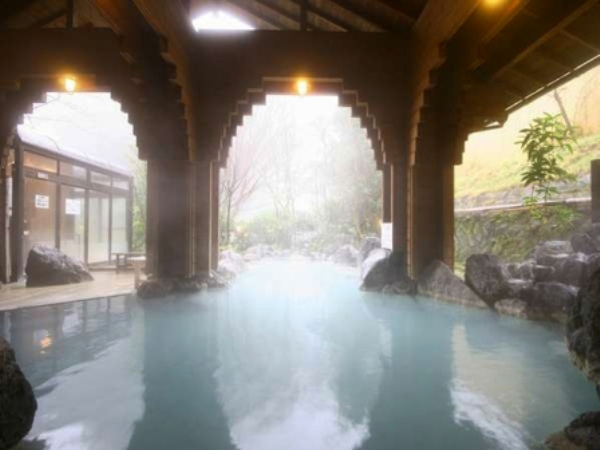 湯けむりとにごり湯の宿　霧島国際ホテル
