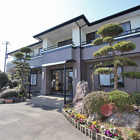 旅館　菊屋