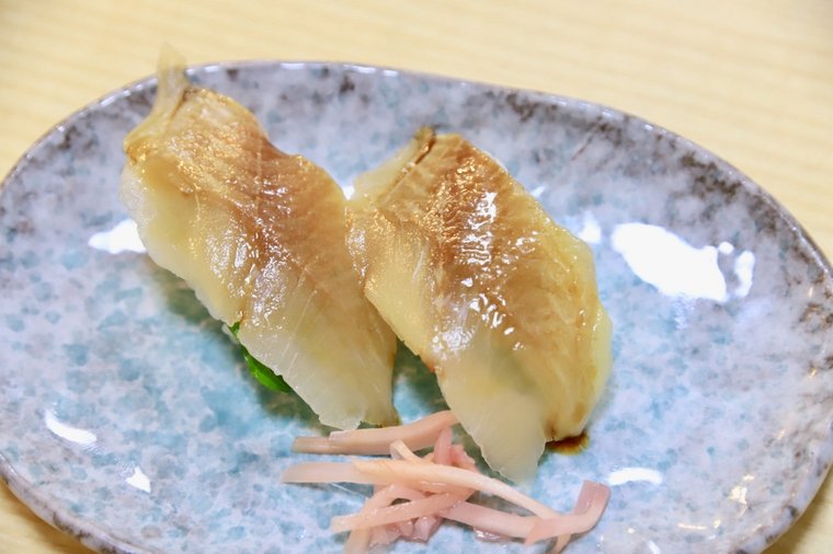 徐福寿司の熊野琥珀寿司