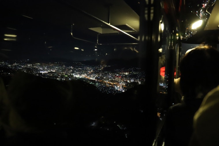 稲佐山から長崎の街を一望