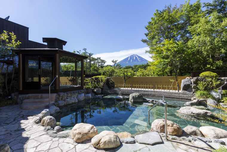 富士眺望の湯「ゆらり」の霊峰露天風呂