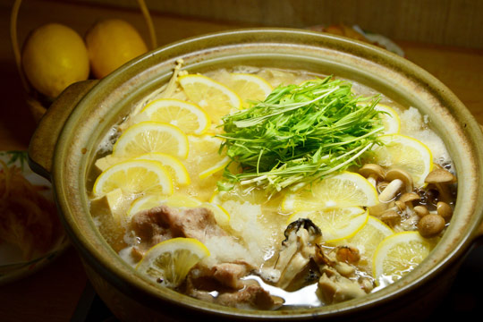 お食事処 わか葉の「レモン鍋」