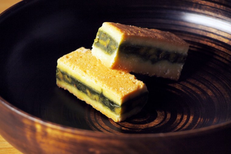 日本茶菓SANOAHの「キャラメルサンドクッキー胡桃抹茶 」