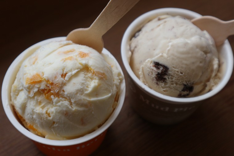 お店イチオシ「ポハベリー」と男性にも人気のある「Mud Pie」のアイスクリーム