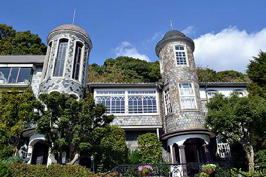 うろこの家・うろこ美術館 (C)一般財団法人神戸国際観光コンベンション協会