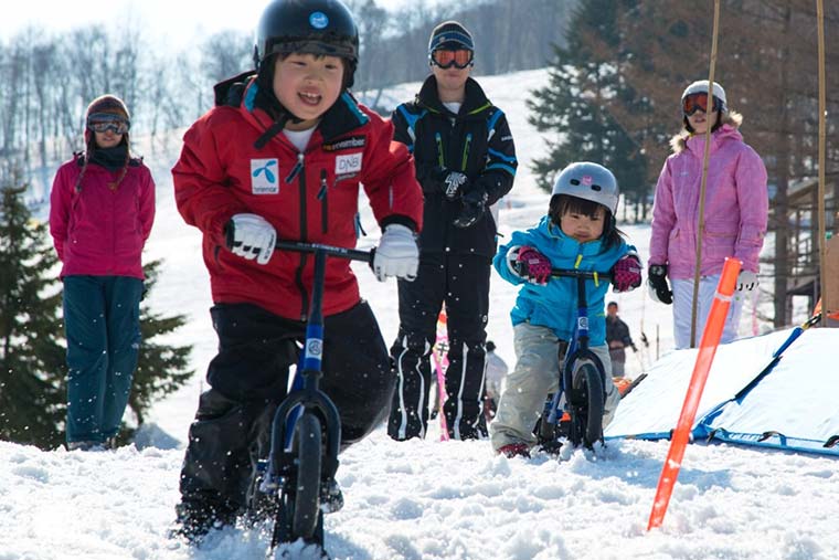 子供のスキーデビューにおすすめ 家族で楽しむスキー場22選 楽天トラベル