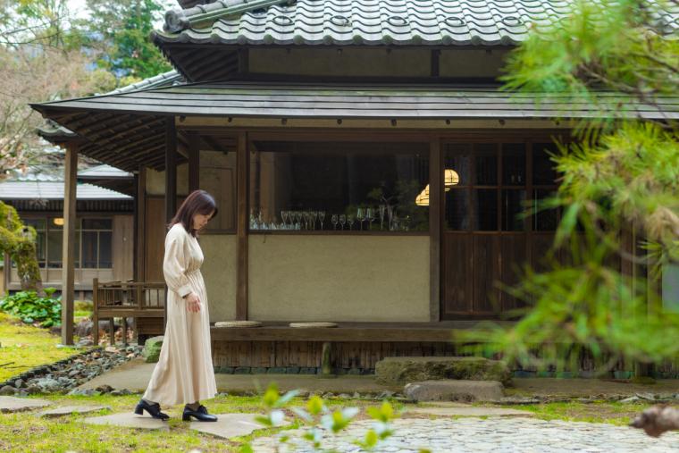 箱根・翠松園の庭園を散歩