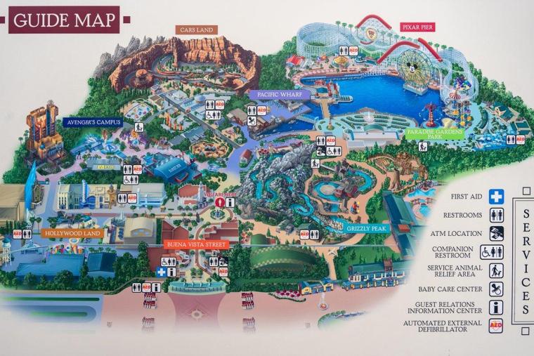 アメリカ・アナハイムのディズニーランドパークの日本語＆英語マップ 