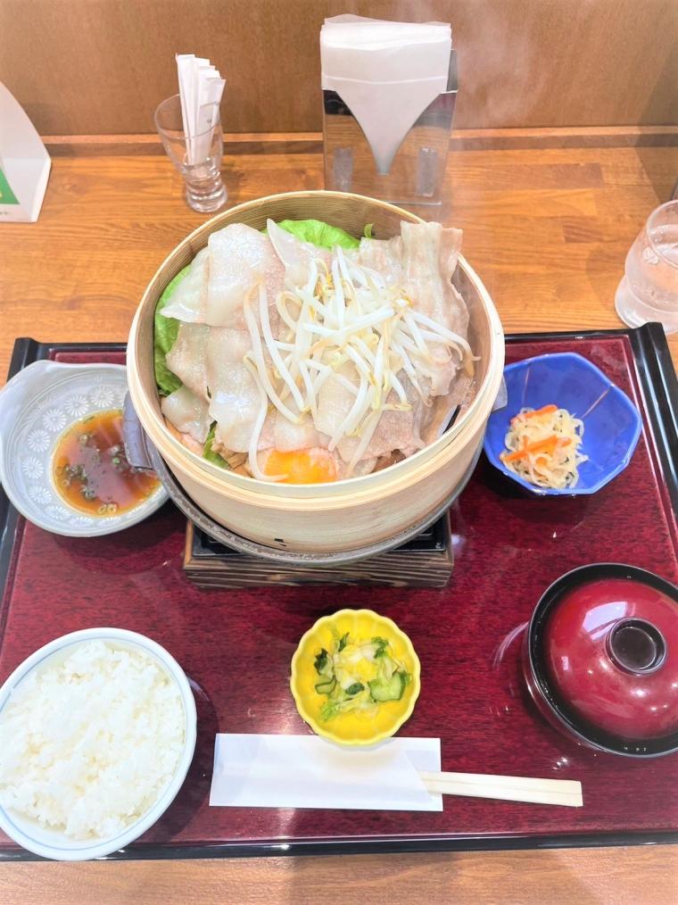 仁多米のおかわり無料！自慢のお米を味わえる食堂も入った島根・奥出雲の観光拠点！