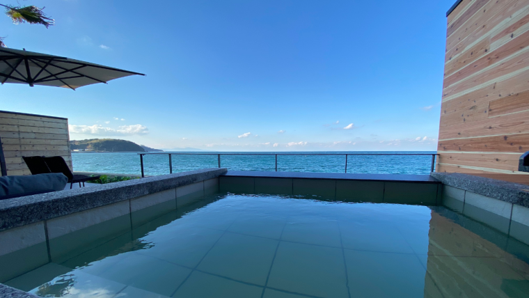 淡路島「そらヴィラ」全室テラスに瀬戸内海の絶景を臨む露天風呂を新設