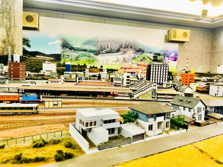子どもも大人も大興奮！幻の機関車も常設展示される鉄道のテーマパーク｜岡山県津山市