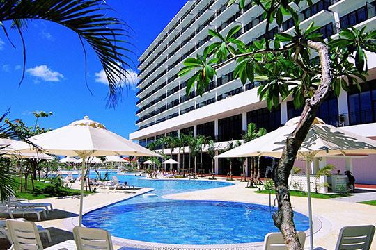 プール 付き ホテル 沖縄 沖縄の温泉付き人気ホテル8選！絶景の露天風呂やスパ・プールも