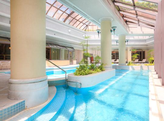21 東京のナイトプール 屋外プールが楽しめるホテル 楽天トラベル