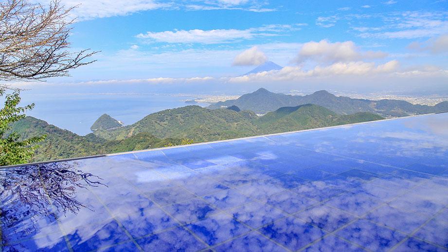 全国の「絶景テラス」で大自然を満喫しよう！雲海やオーシャンビュー、富士山も