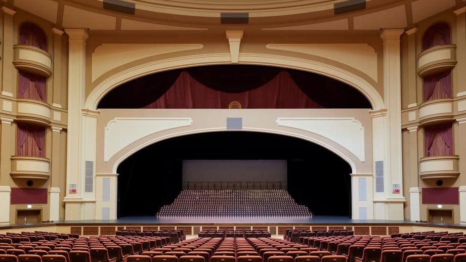 これまでの約4倍近い客席を擁する「ハウステンボス歌劇大劇場」