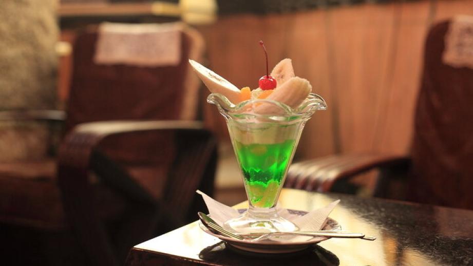 昭和レトロな雰囲気を満喫♪上野の名喫茶「古城」でモーニングや懐かしのクリームソーダを