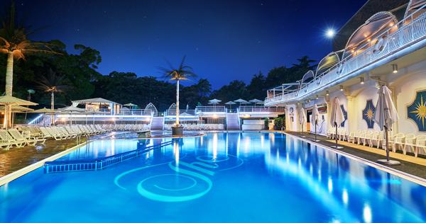 2023年最新】東京・千葉のナイトプール＆屋外プールが楽しめるホテル