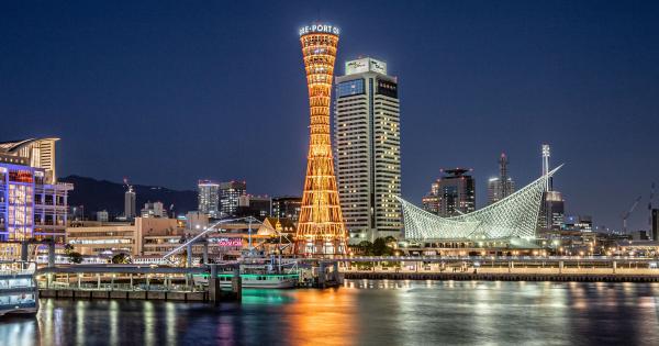 「神戸ポートタワー」のライトアップが約2年3カ月ぶりに復活