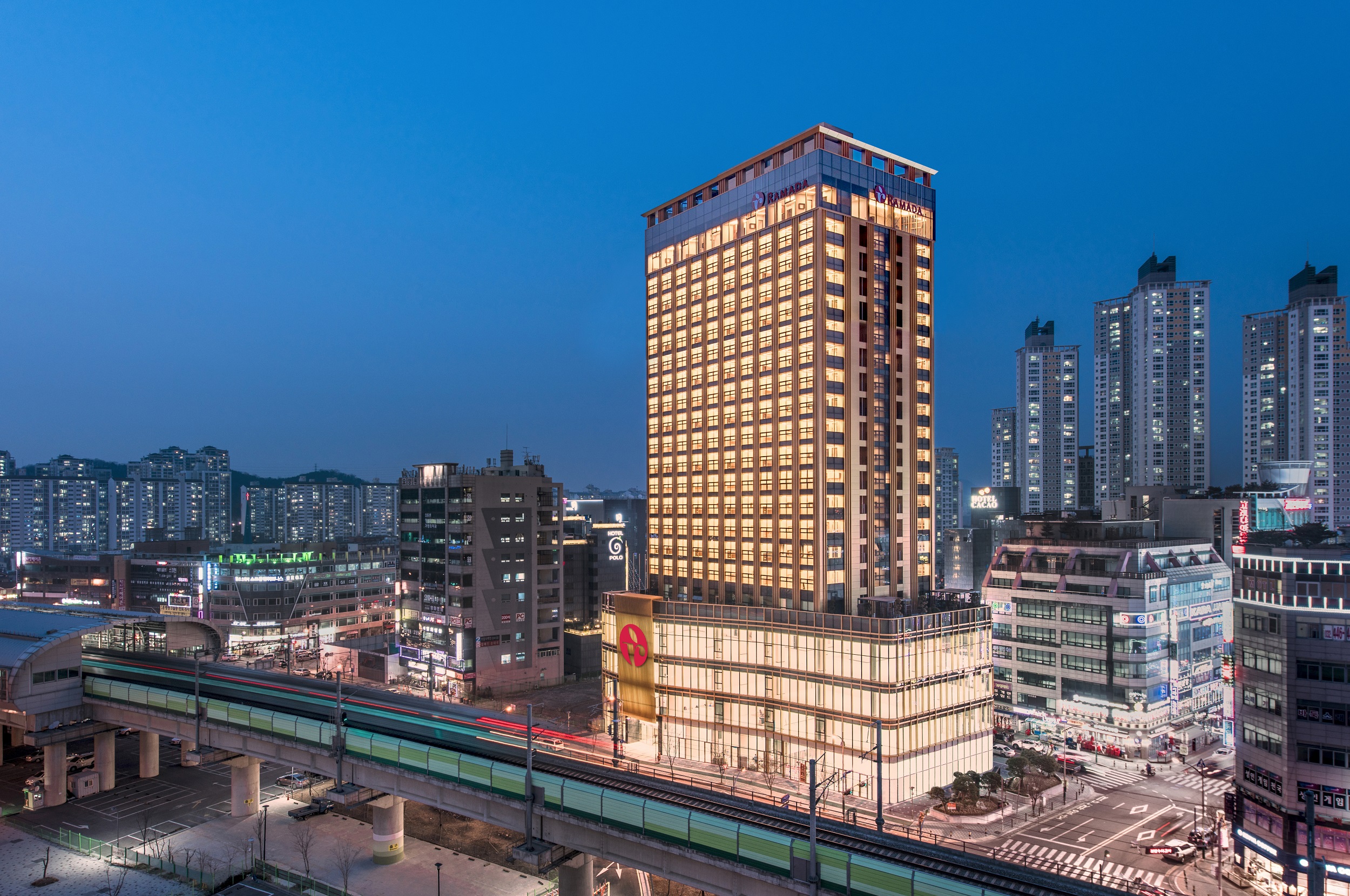 }_mze(Ramada Incheon Hotel) 