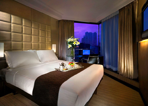 UEJI[ze(㗴X)(The Kowloon Hotel) 